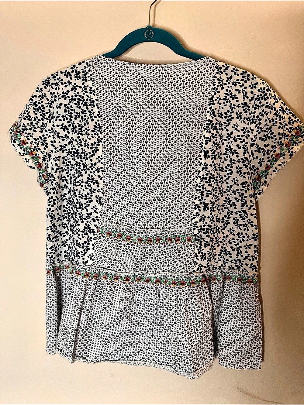 Double D Ranch Floral Embroidered Top - Picture 2 of 4
